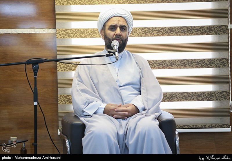 حجت الاسلام محمود ابوالقاسمی پژوهشگر حوزه قرآن و عترت و سخنران دینی