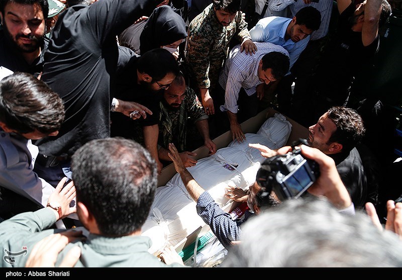 تشییع شهید مدافع حرم علیرضا قبادی در کرج