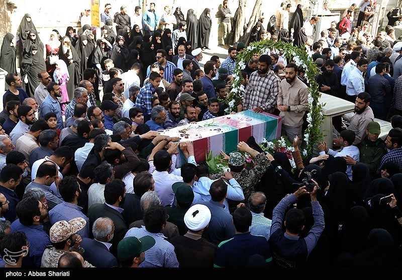 تشییع شهید مدافع حرم علیرضا قبادی در کرج