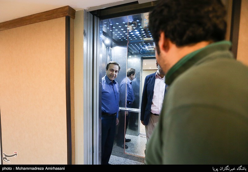 محمد گلریز خواننده