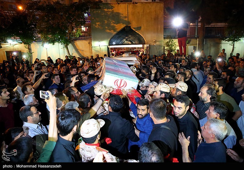 وداع با پیکر شهید جواد تیموری