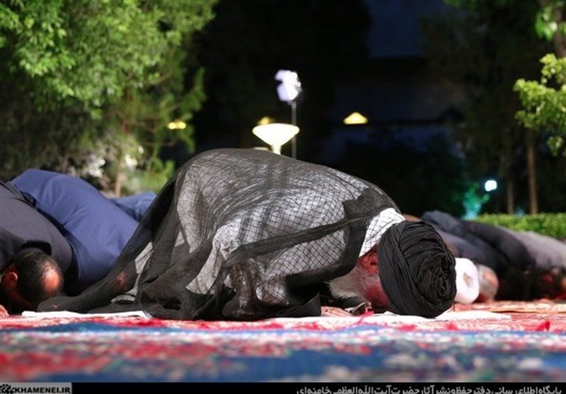 دیدار شاعران با رهبر انقلاب