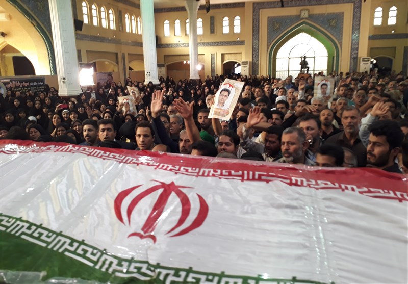 تشییع شهید سید رضا ثابتی در آبادان 