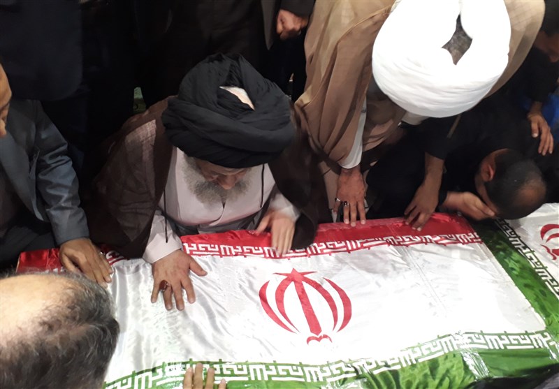 تشییع شهید سید رضا ثابتی در آبادان 