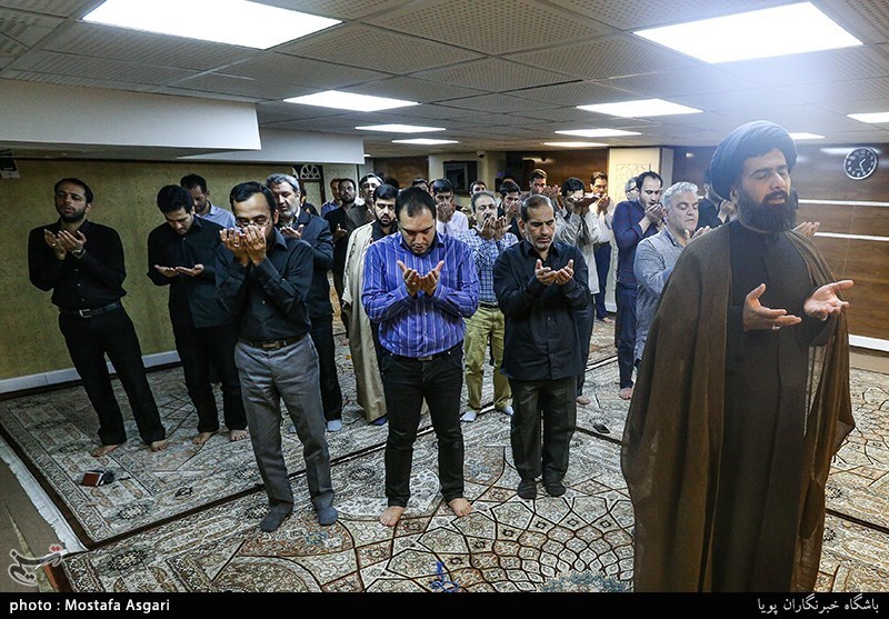 اقامه نمازجماعت حجت الاسلام سیدجواد موسویان