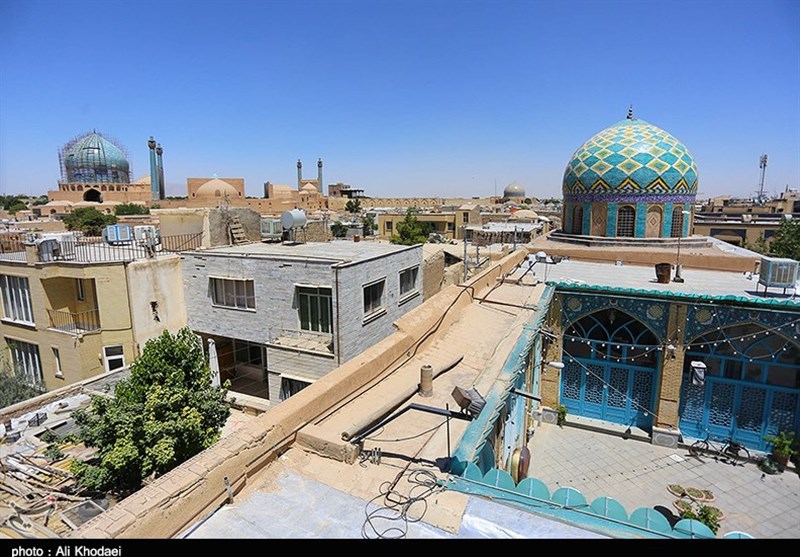 هجوم موریانه‌ها به بنای تاریخی امامزاده احمد اصفهان