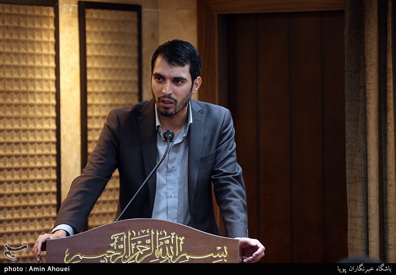 نشست نقد و بررسی کتاب تازه