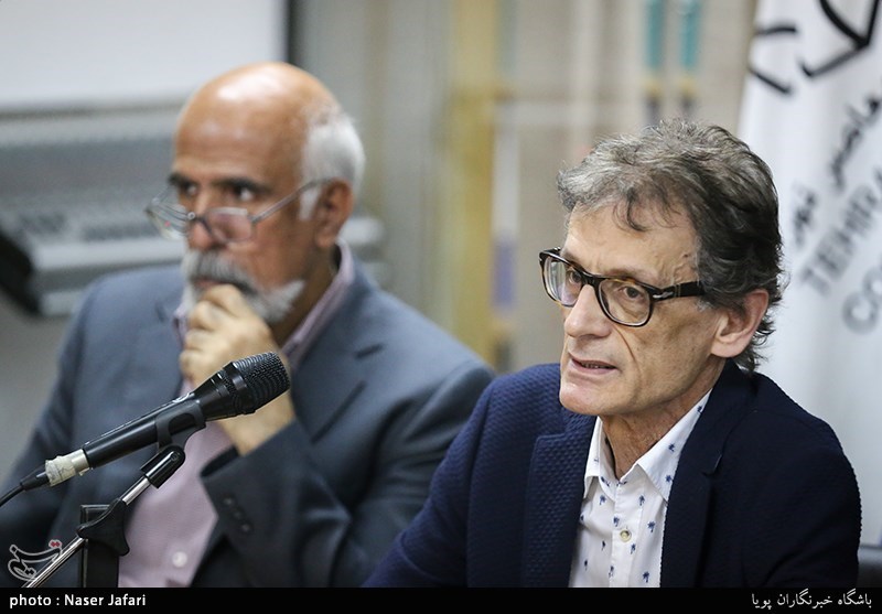 نشست خبری پرویز تناولی