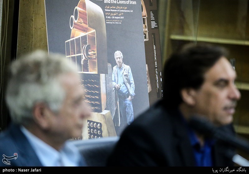 نشست خبری پرویز تناولی