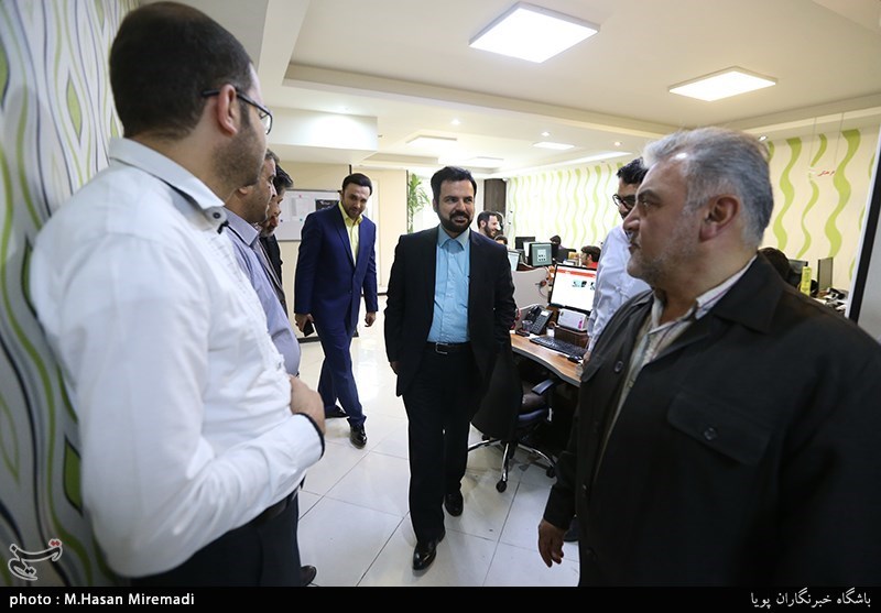 تقدیر از عوامل برنامه قرآنی اسراء