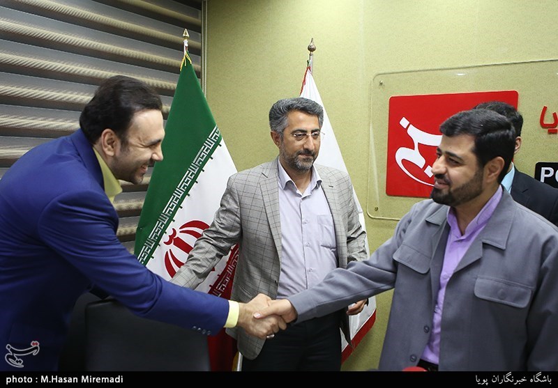 تقدیر از عوامل برنامه قرآنی اسراء