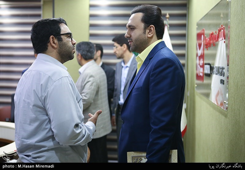 تقدیر از عوامل برنامه قرآنی اسراء