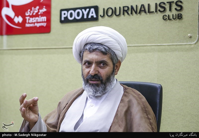 حجت الاسلام گلزاده عضو هیات علمی بعثه مقام معظم رهبری