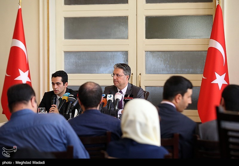 نشست خبری "رضا هاکان تکین" سفیر ترکیه