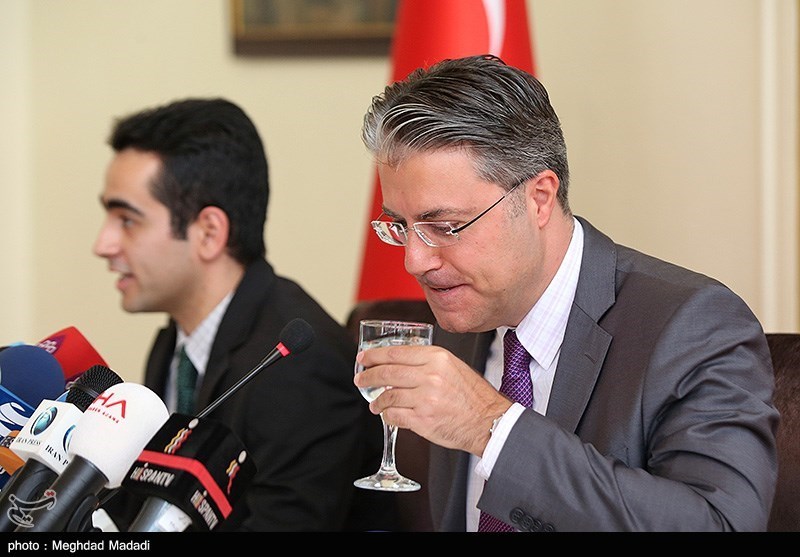 نشست خبری "رضا هاکان تکین" سفیر ترکیه