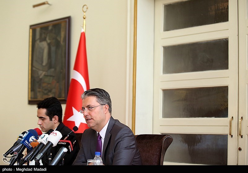 نشست خبری "رضا هاکان تکین" سفیر ترکیه