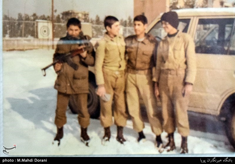 دیدار جامعه قرآنی با خانواده شهید حسین آقاخانی