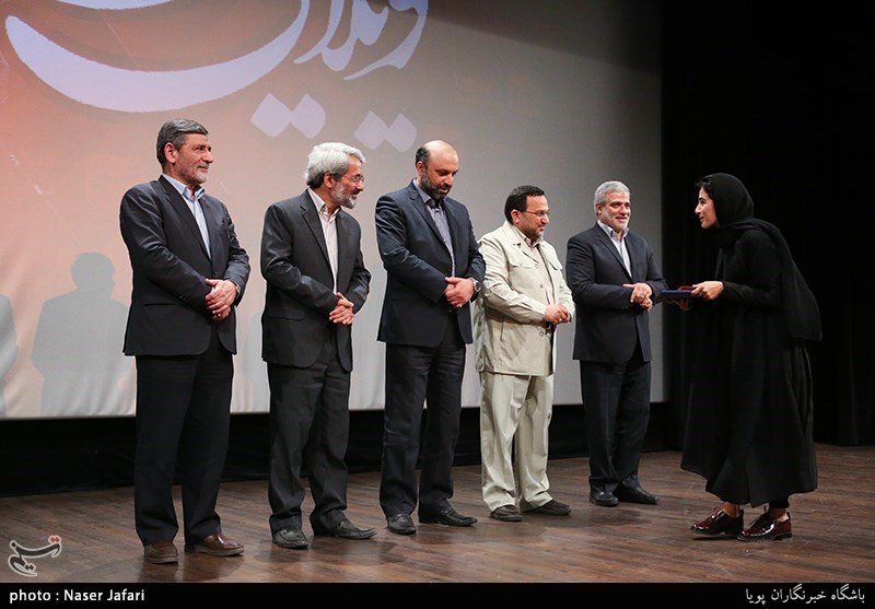 تقدیر از عوامل فیلم ویلایی ها