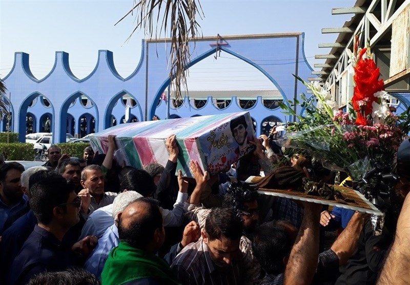 تشییع پیکر غواص شهید در اهواز