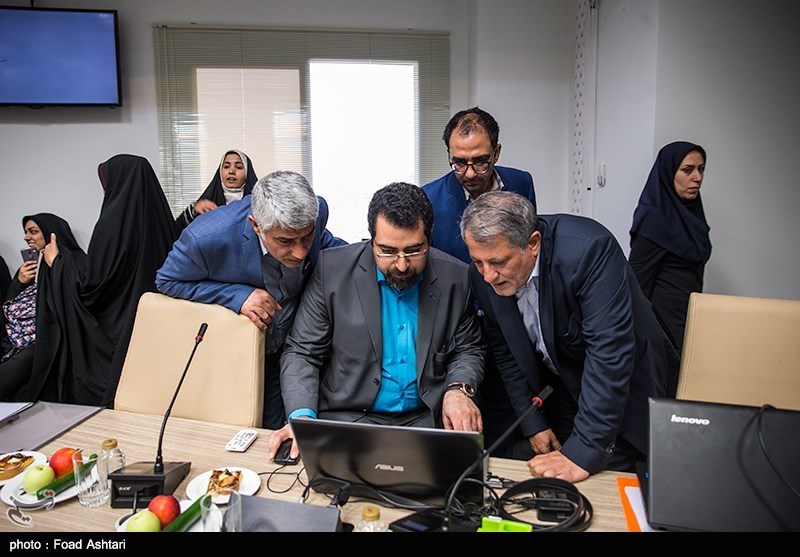 اعطای حکم ریاست دانشگاه آزاد توسط علی اکبر ولایتی