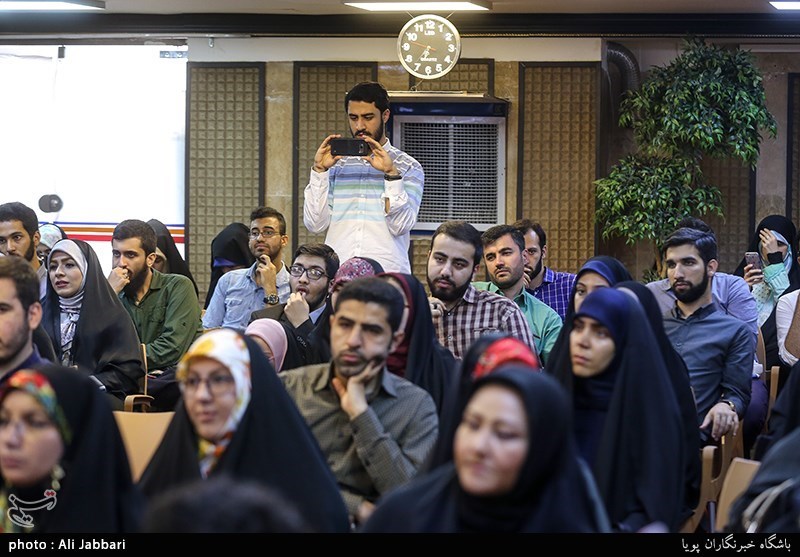 عصر شعر ریحانه