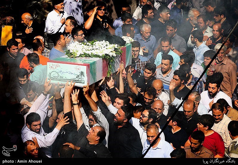 تشییع پیکر شهید تازه تفحص شده مهدی غلامی