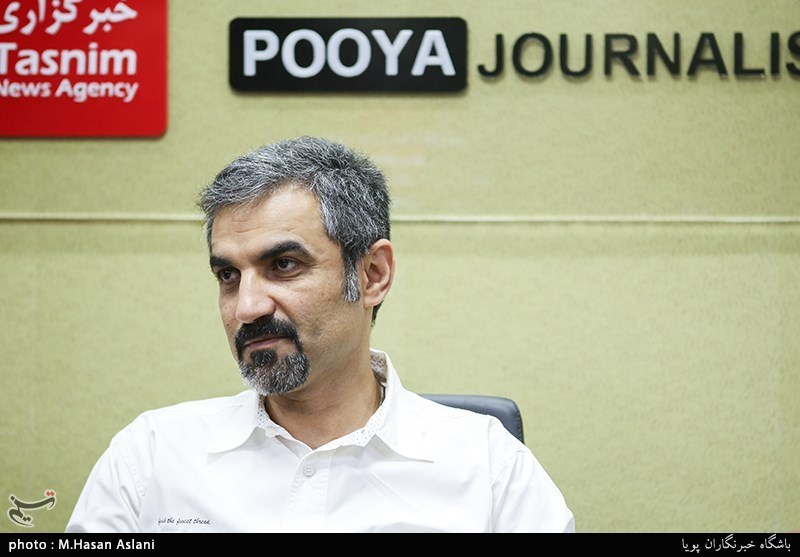 حضور عمو پورنگ در باشگاه خبرنگاران پویا