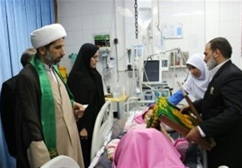 خادمین حرم رضوی از بیماران اندیمشک عیادت کردند +تصاویر/ با سلام متاسفانه روز گذشته فرصت اصلاح مطلب نبود در صورت صلاح دید و عدم اقتضای زمان خبر مذکور منتشر شود