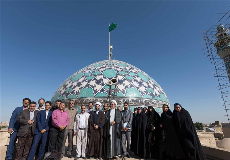 غبارروبی حرم مطهر امامزاده جعفر(ع) یزد توسط خبرنگاران