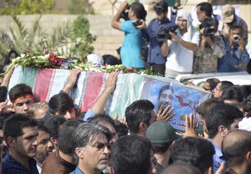 تشییع پیکر پاک شهید مدافع حرم محمد تاج‌بخش در گتوند 