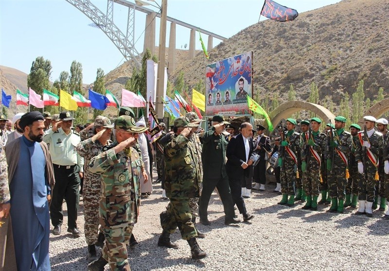 نمایشگاه راهیان نور شمال غرب و یادمان شهدای پل قطور خوی برگزار شد + عکس