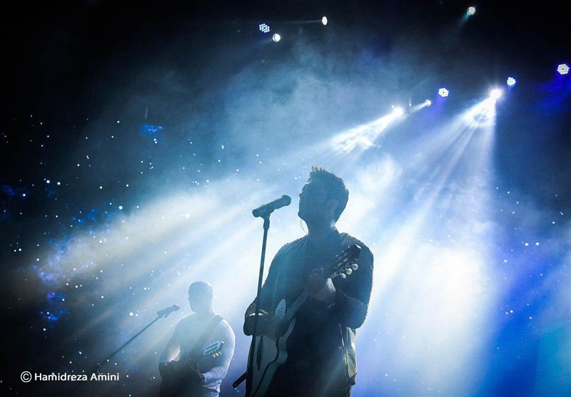 کنسرت فرزاد فرزین عاشقانه‌ها