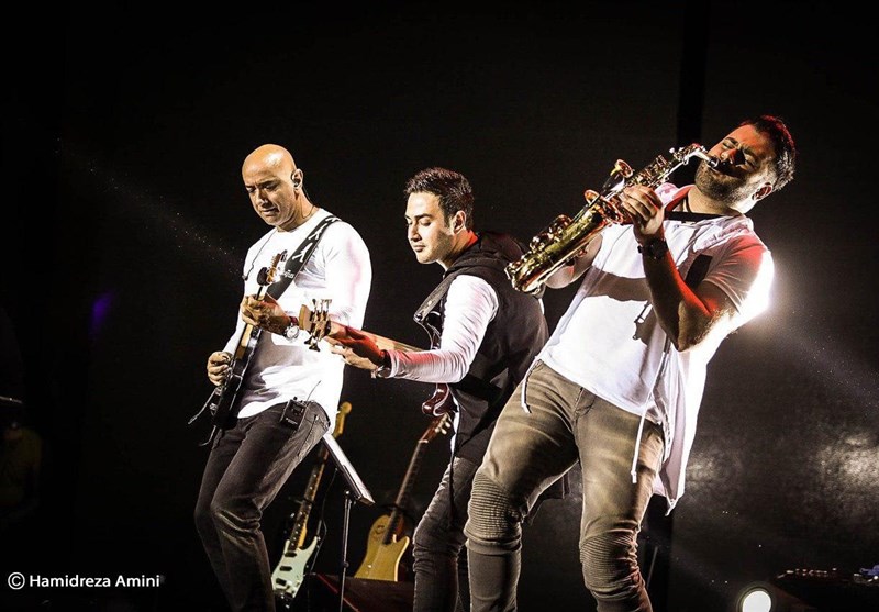 کنسرت فرزاد فرزین عاشقانه‌ها