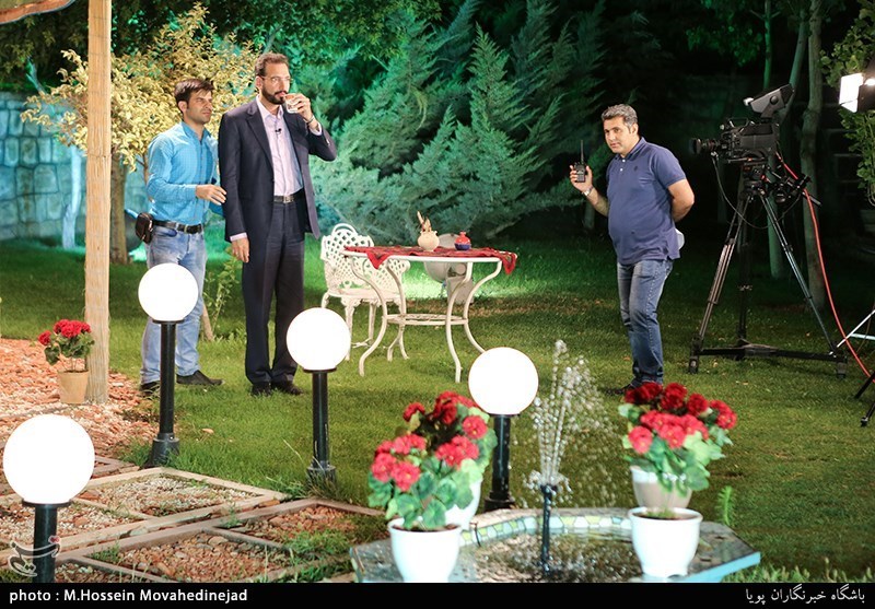 پشت صحنه برنامه تلویزیونی(راه نشان)