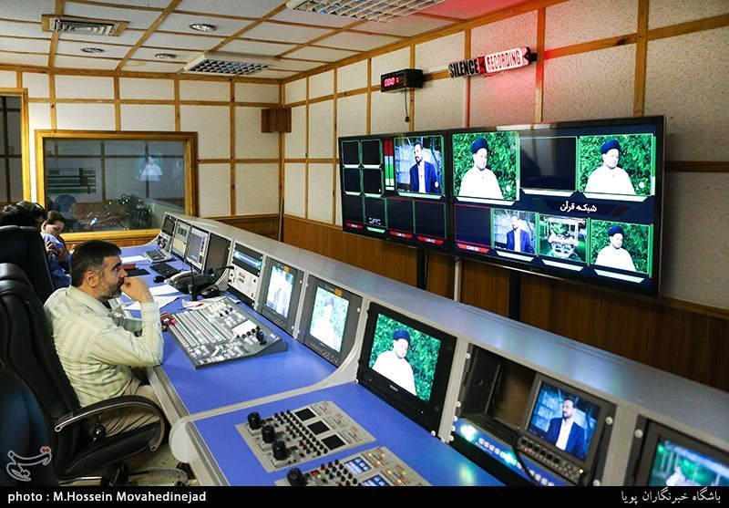 پشت صحنه برنامه تلویزیونی(راه نشان)