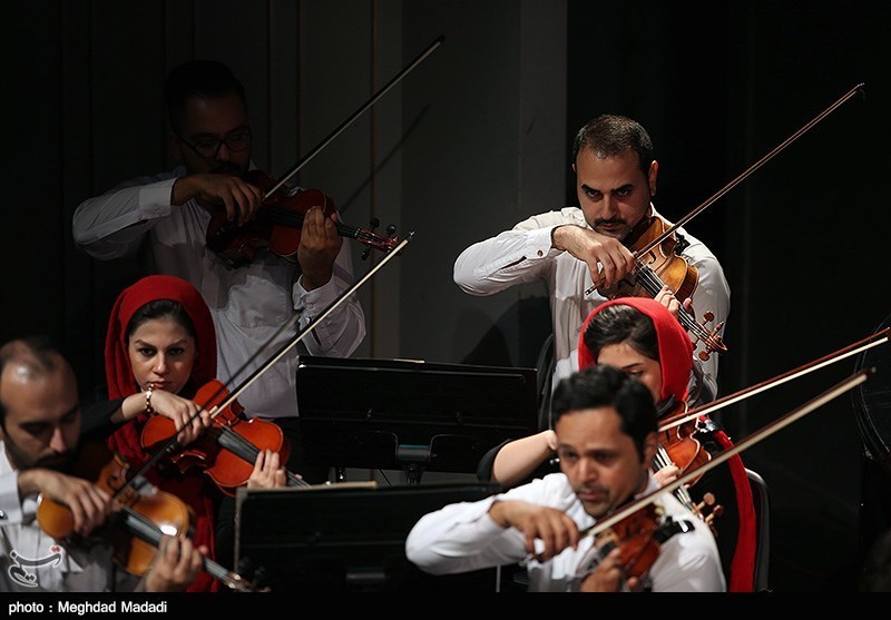 اجرای ارکستر سمفونیک تهران به رهبری شهرداد روحانی