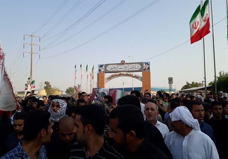 تشییع پیکر پاک شهید سجاد باوی از شهدای مدافع حرم شهرستان کارون 