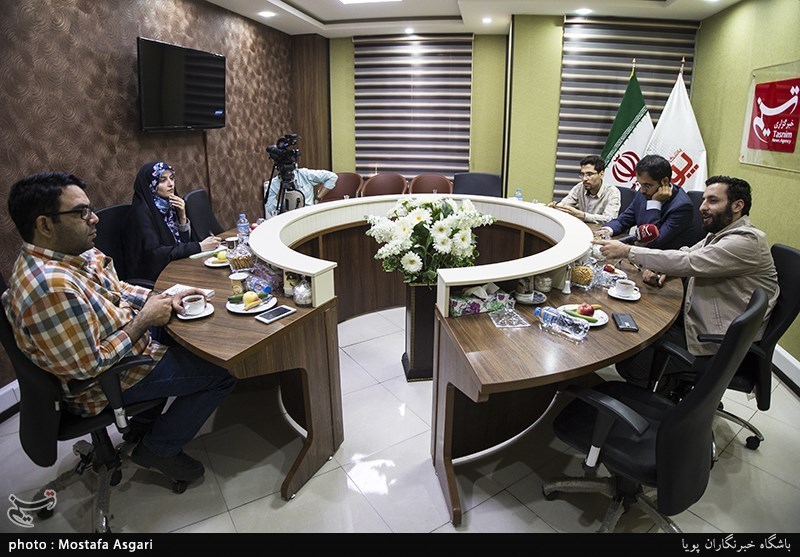 نشست فعالان مجمع نوشت افزار اسلامی-ایرانی