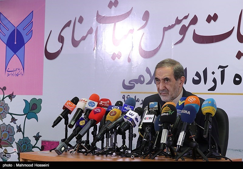 نشست خبری ولایتی رئیس هیئت مؤسس دانشگاه آزاد