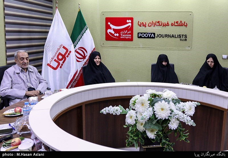 تجلیل از سه خانواده شهید سادات در باشگاه خبرنگاران پویا