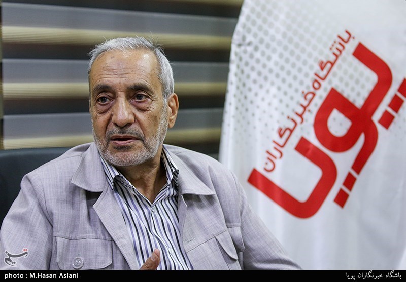 تجلیل از سه خانواده شهید سادات در باشگاه خبرنگاران پویا