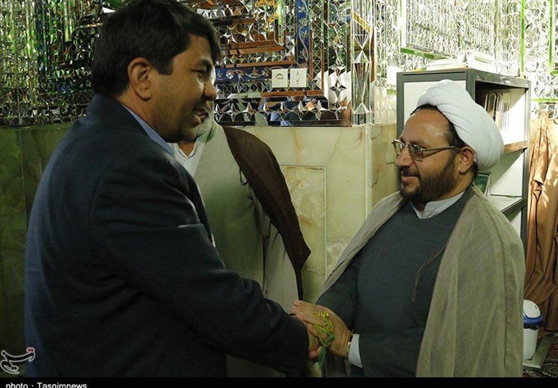 تجلیل از سادات خبرنگار یزد