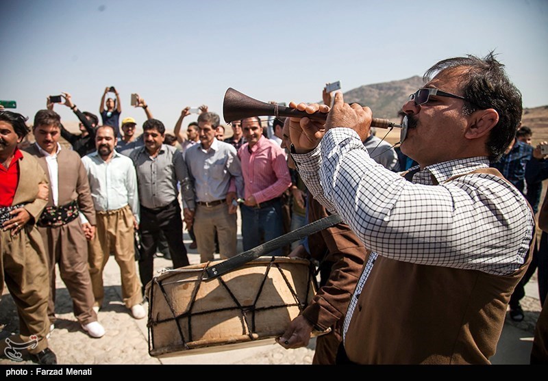 نخستین جشنواره کهن آواهای تنبور در کرمانشاه