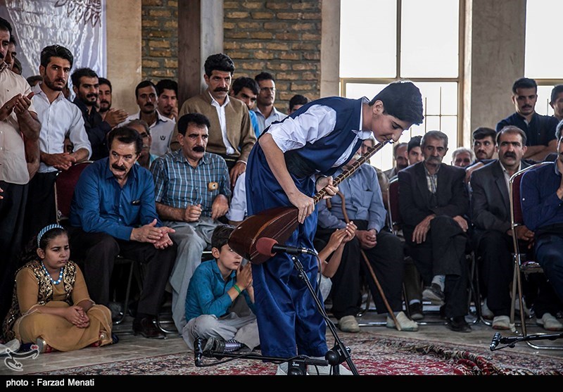 نخستین جشنواره کهن آواهای تنبور در کرمانشاه