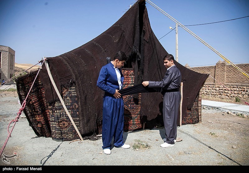 نخستین جشنواره کهن آواهای تنبور در کرمانشاه