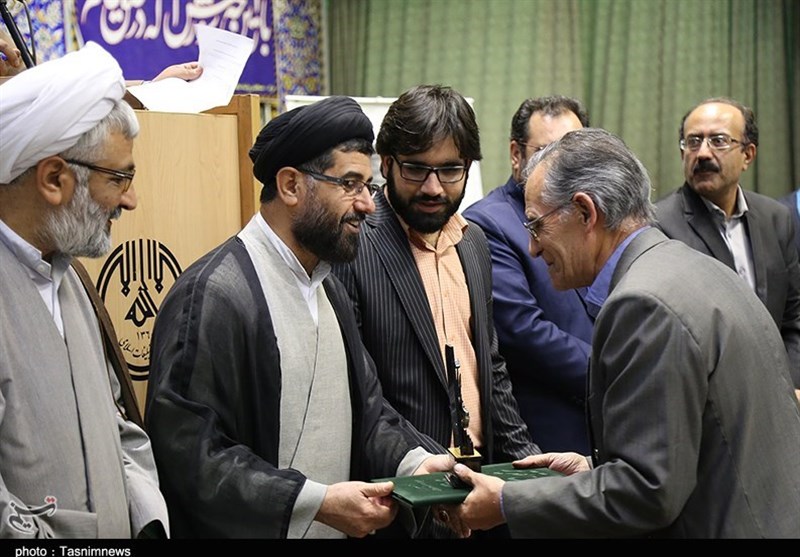 آیین اختتامیه نخستین سوگواره شعر و نوحه سفینه یزد