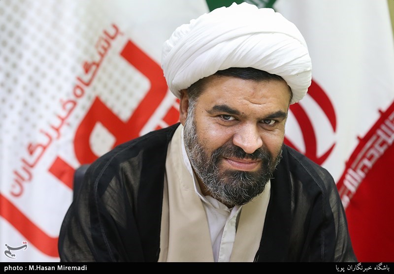 گفت و گو با حجت الاسلام مصطفی کرمی