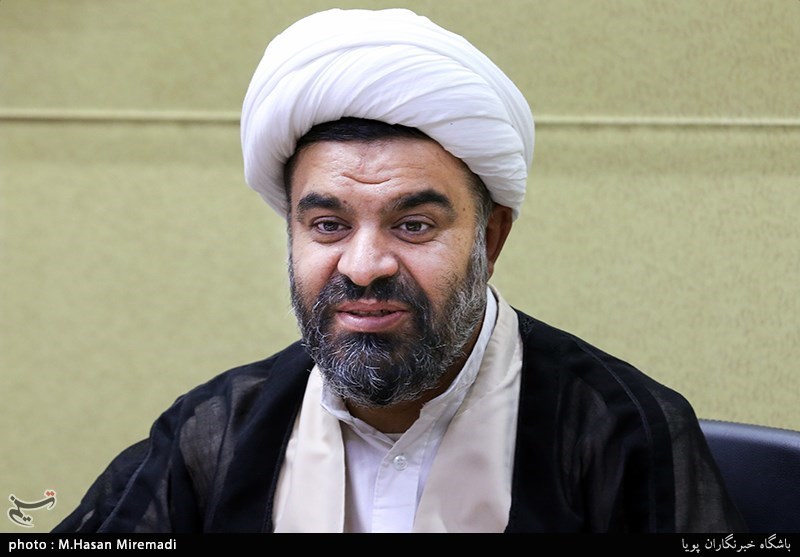 گفت و گو با حجت الاسلام مصطفی کرمی