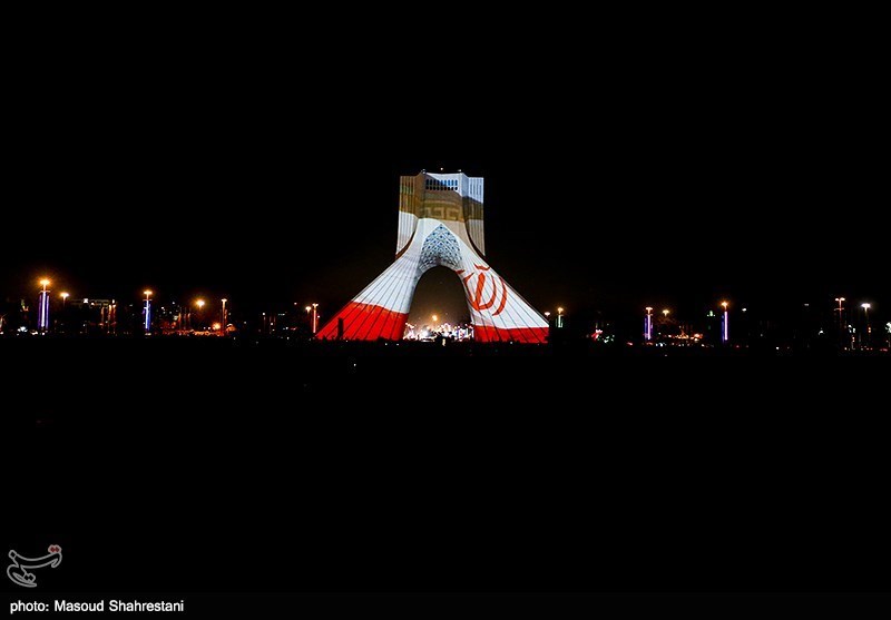 سمفونی نور «سیمرغ صلح» - برج آزادی