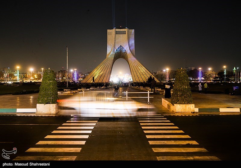 سمفونی نور «سیمرغ صلح» - برج آزادی